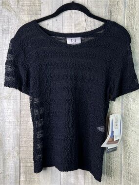RJ Collection By Chelsea Rousso Size 12 Lace Top Black Short Sleeve Crewneck